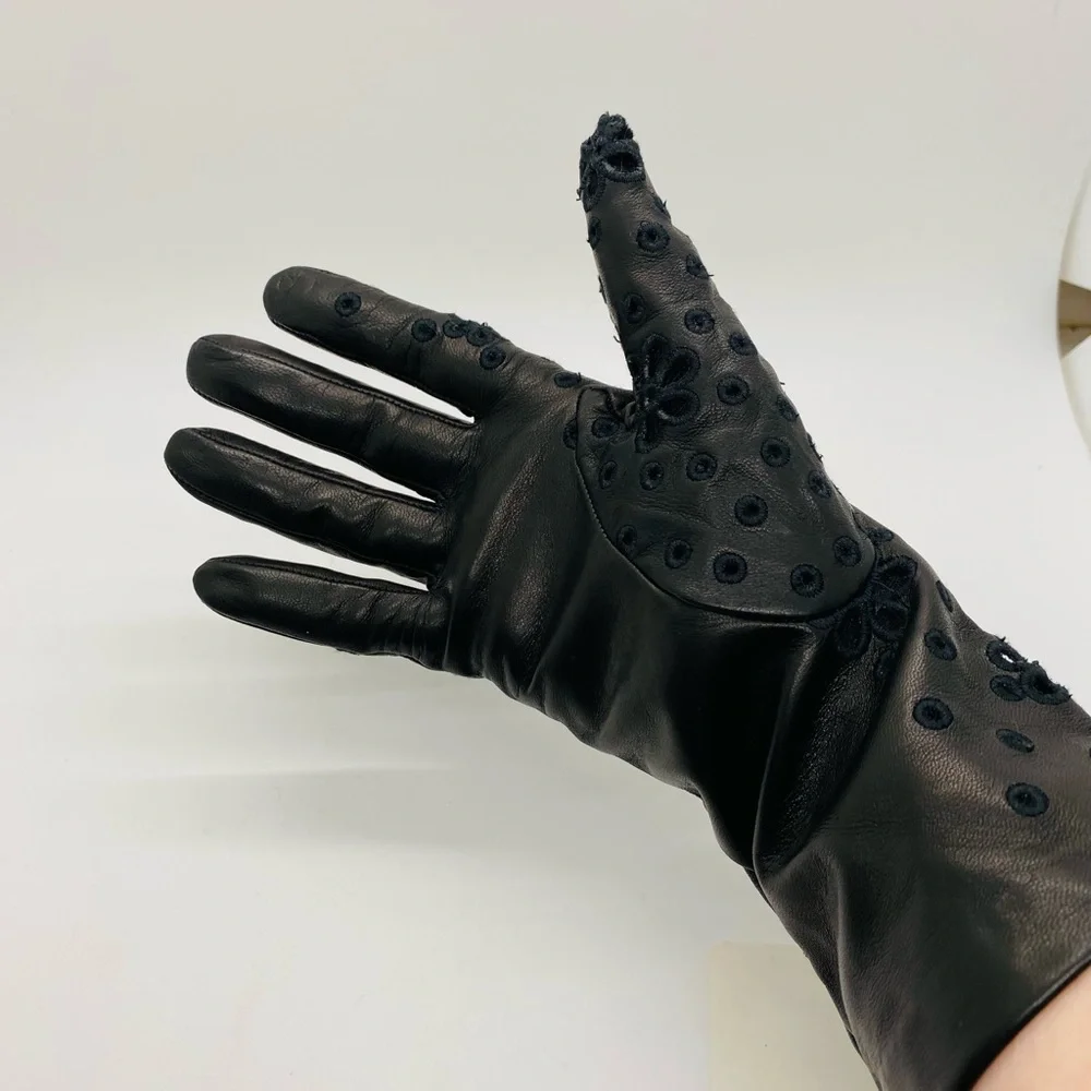 NWT Portolano Italian Leather Long Gloves Silk Lined Floral Detail Black Medium